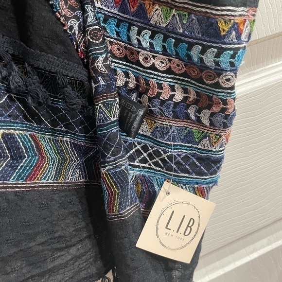 Black Kimono With Bright Color Design. Never Worn. One Size Fits All. - Picture 3 of 4